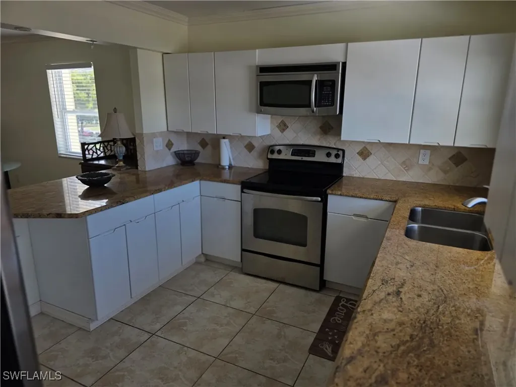 1100 8th Avenue S Naples FL 34102