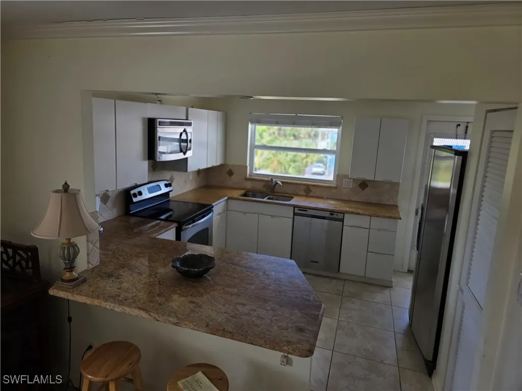 1100 8th Avenue S Naples FL 34102