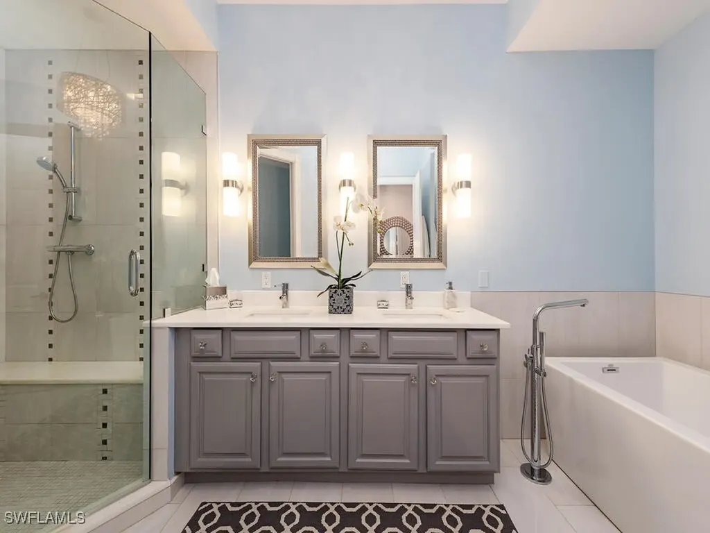 1830 Les Chateaux Boulevard Naples FL 34109