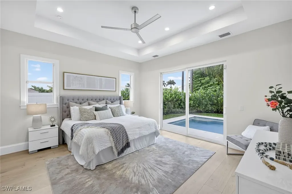 664 100th Avenue N Naples FL 34108