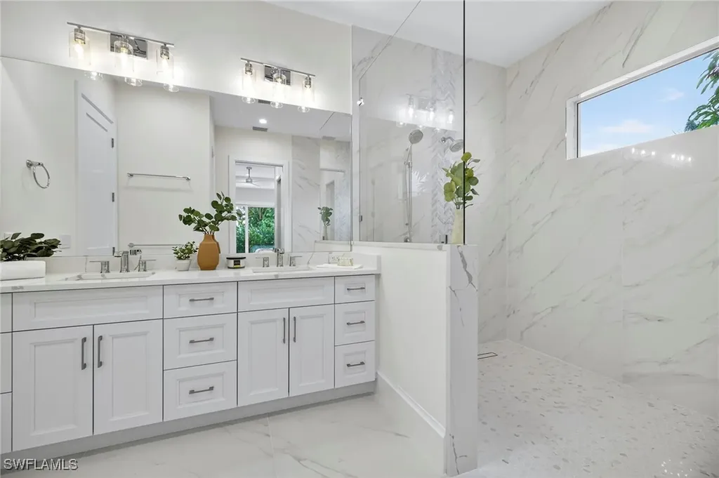 664 100th Avenue N Naples FL 34108