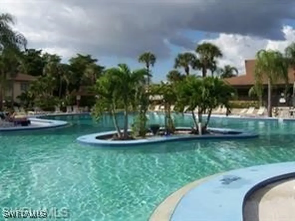 4110 Looking Glass Lane Naples FL 34112