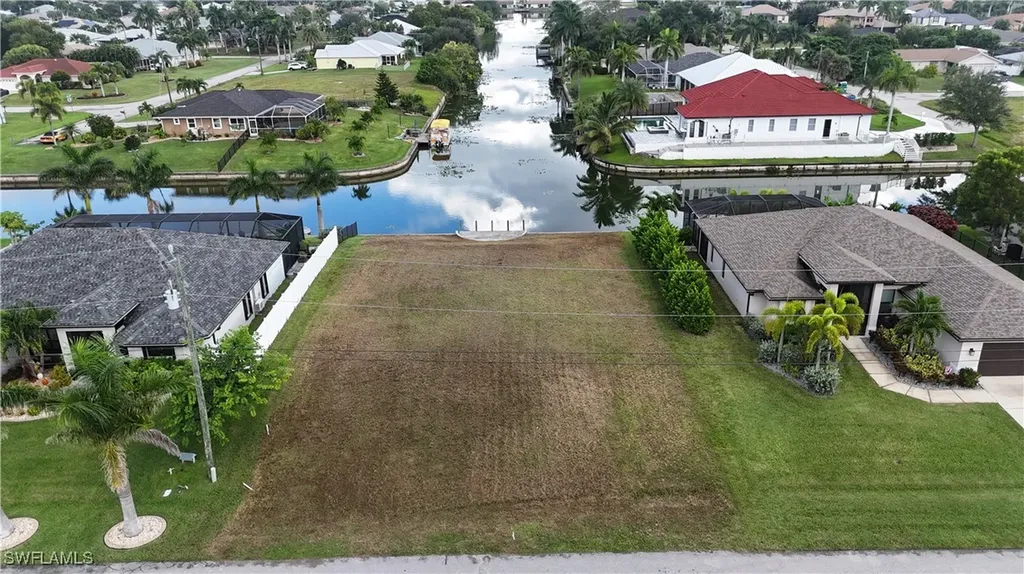 1429 SE 4th Place Cape Coral FL 33990