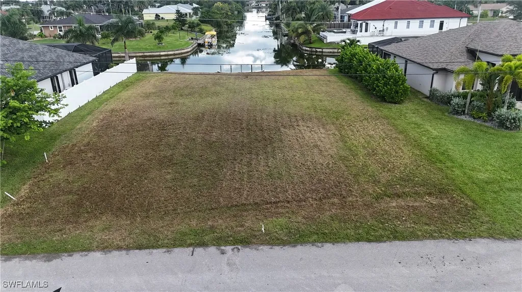 1429 SE 4th Place Cape Coral FL 33990