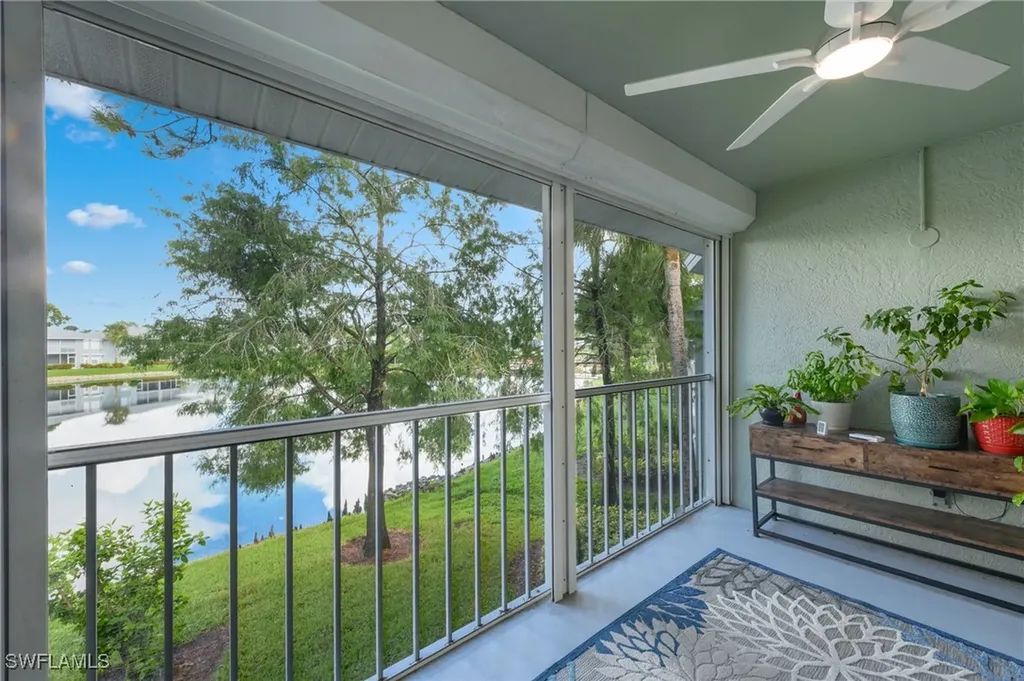 935 New Waterford Drive Naples FL 34104