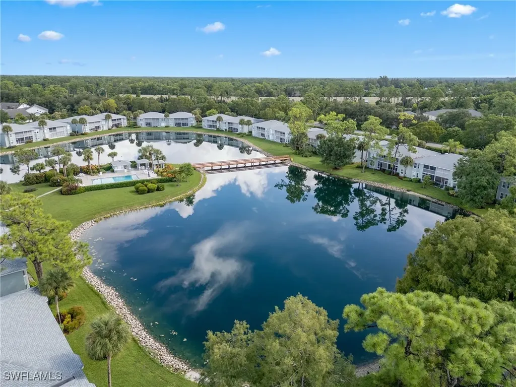 935 New Waterford Drive Naples FL 34104
