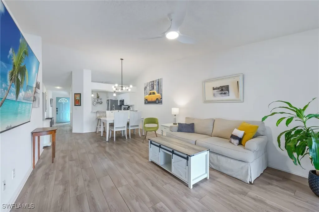 935 New Waterford Drive Naples FL 34104