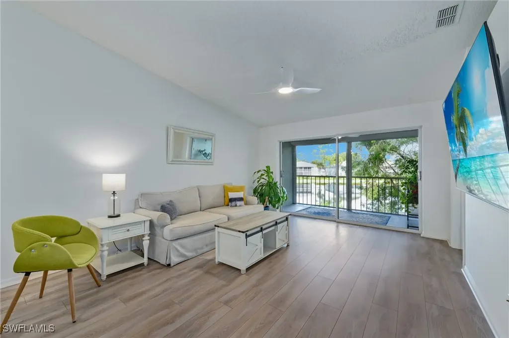 935 New Waterford Drive Naples FL 34104