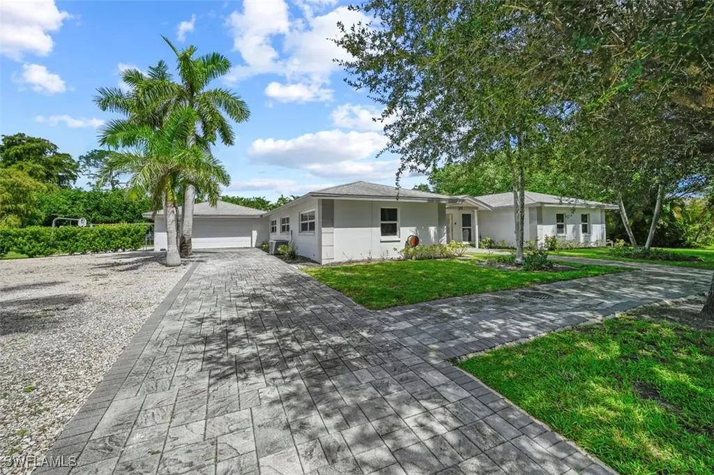 101-105 Saint Andrews Boulevard Naples FL 34113
