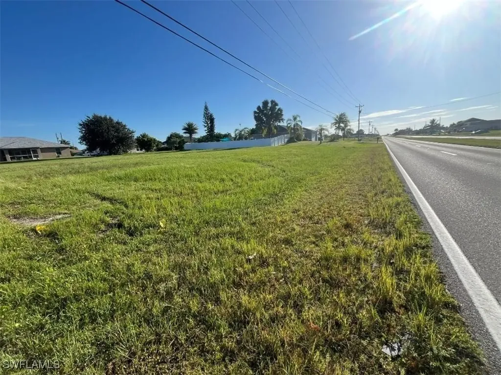 1203 Diplomat Parkway W Cape Coral FL 33993