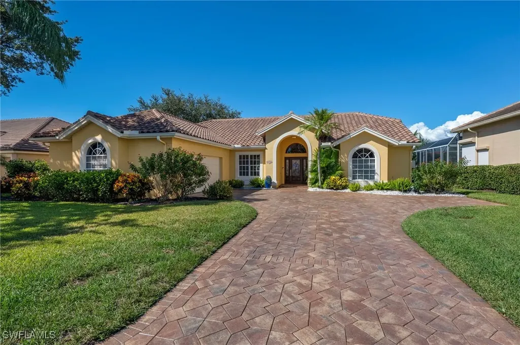 13821 Tonbridge Court Bonita Springs FL 34135