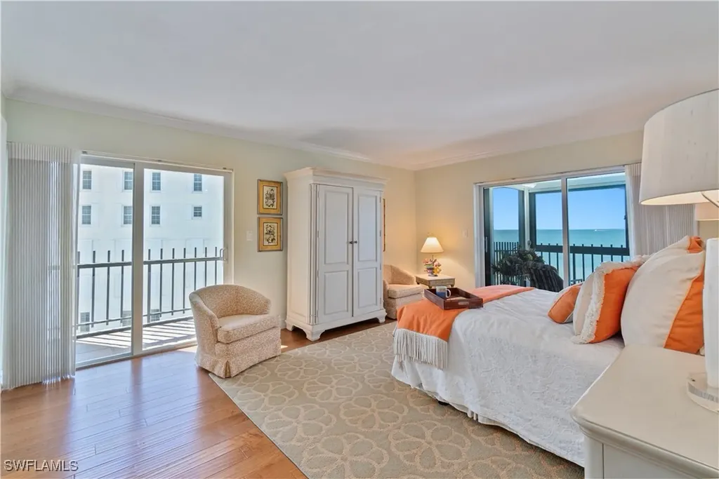 3399 Gulf Shore Boulevard N Naples FL 34103