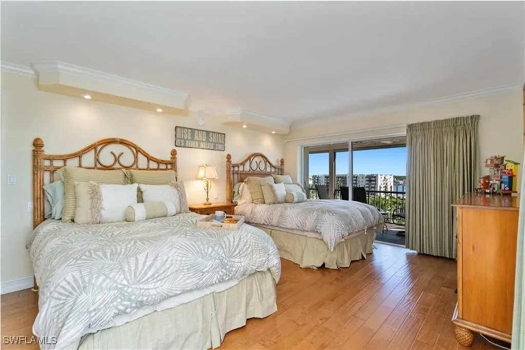 3399 Gulf Shore Boulevard N Naples FL 34103