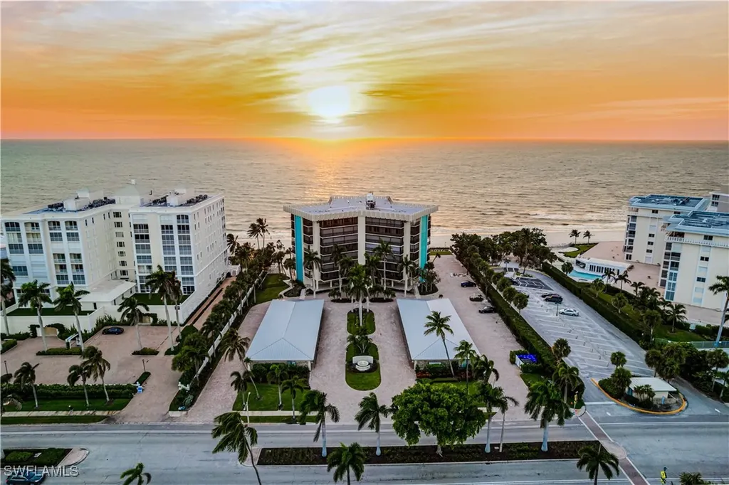 3399 Gulf Shore Boulevard N Naples FL 34103