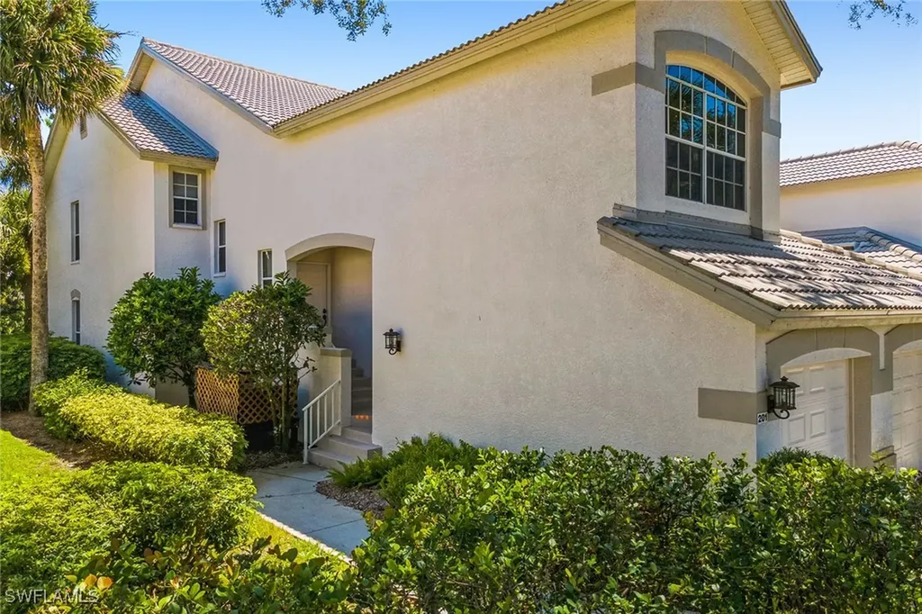 27080 Lake Harbor Court Bonita Springs FL 34134