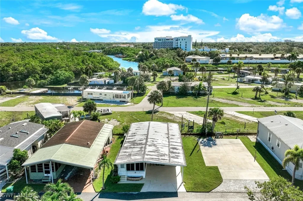 777 Walkerbilt Road Naples FL 34110