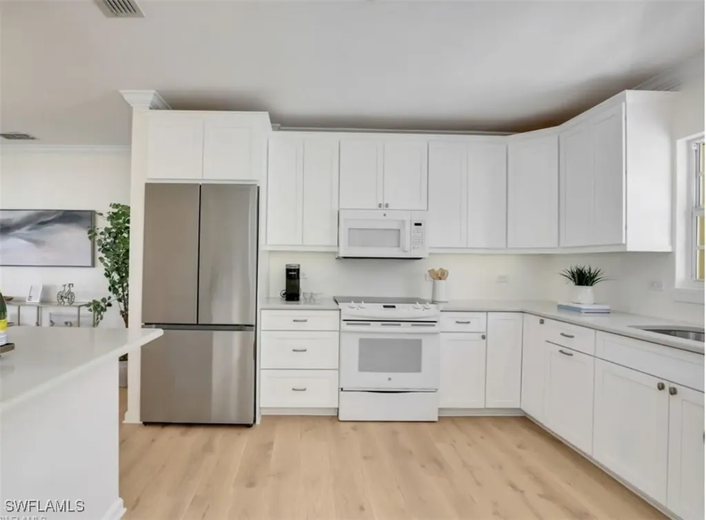 2601 Gulf Shore Boulevard N Naples FL 34103