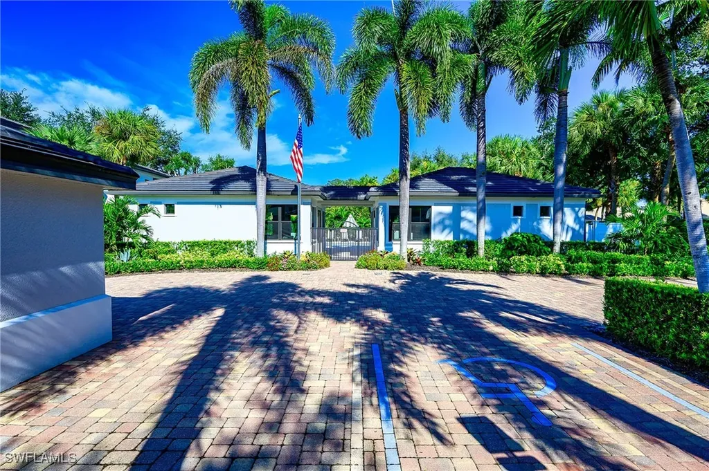 2371 Ravenna Boulevard Naples FL 34109