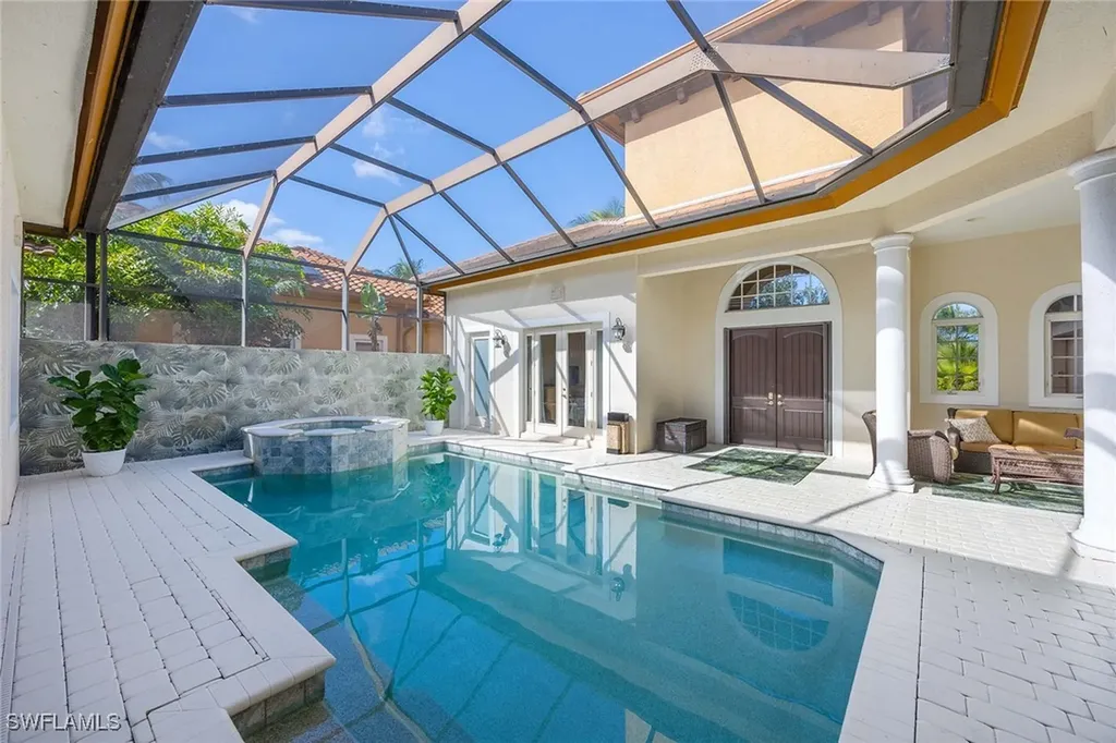 8894 Shenendoah Circle Naples FL 34113