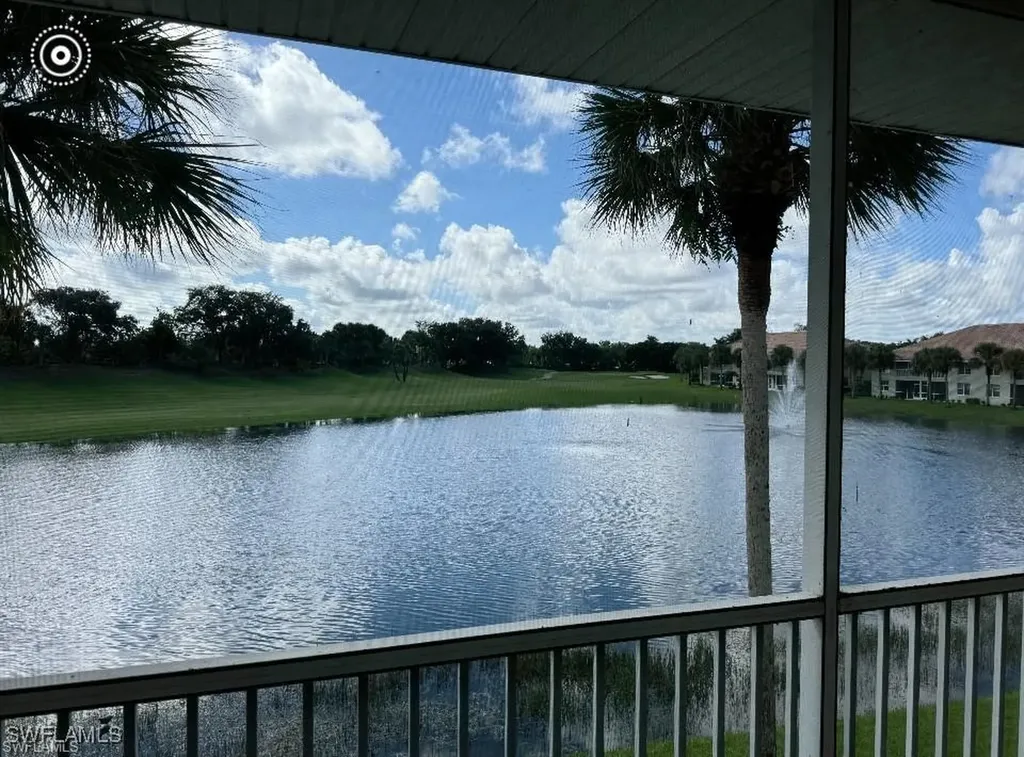 2290 Carrington Court Naples FL 34109