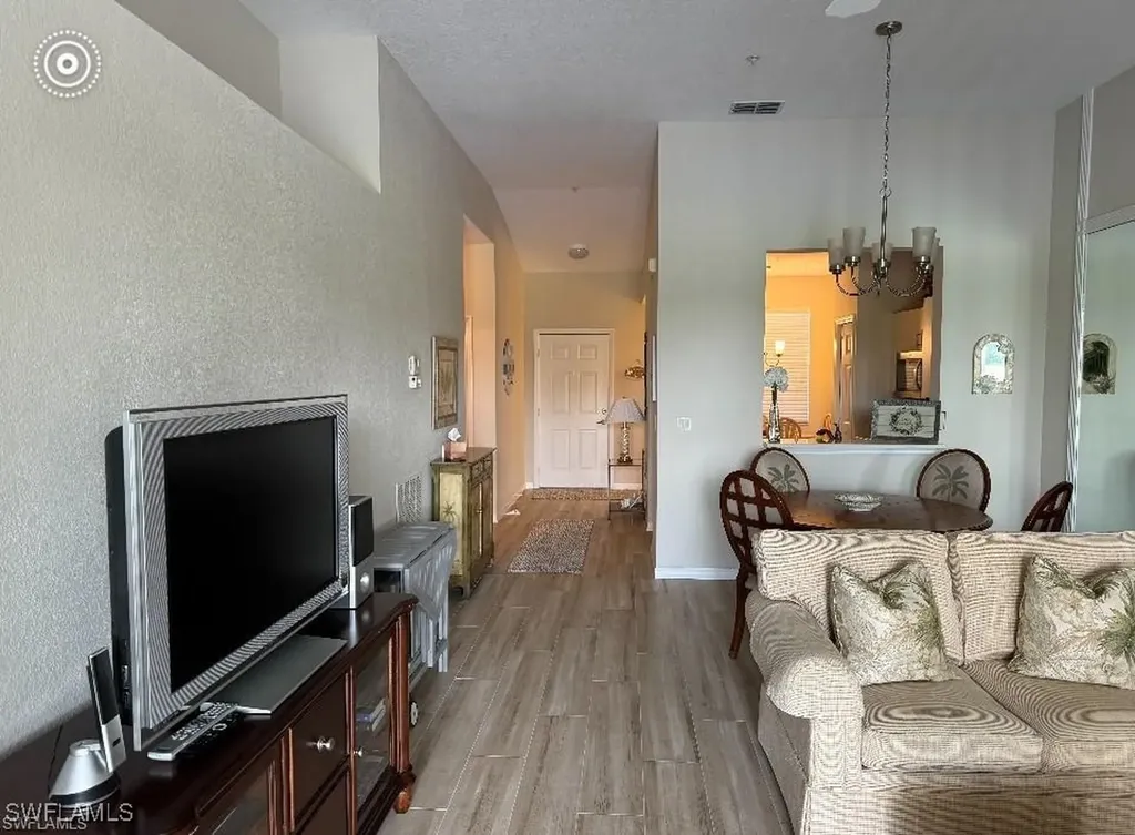 2290 Carrington Court Naples FL 34109