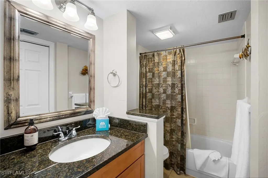 600 Neapolitan Way Naples FL 34103