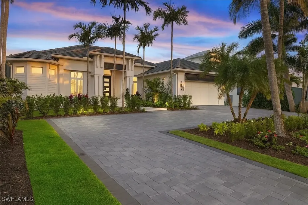 1955 Tarpon Road Naples FL 34102