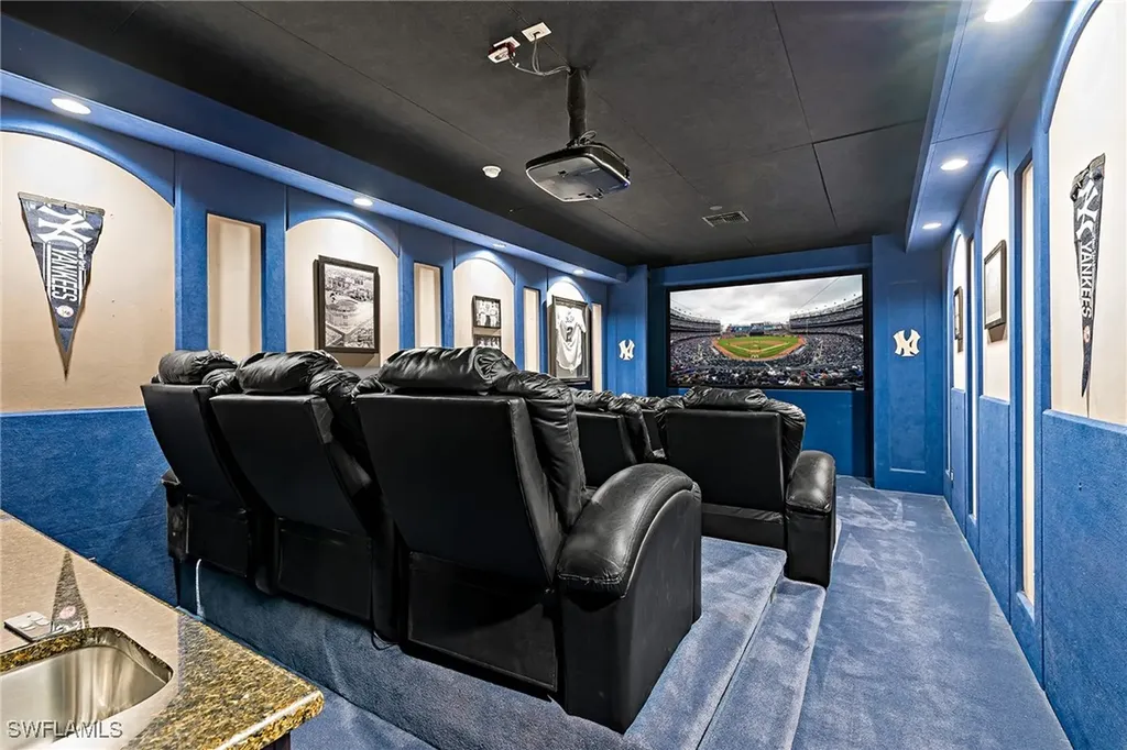 1435 Osprey Avenue Naples FL 34102
