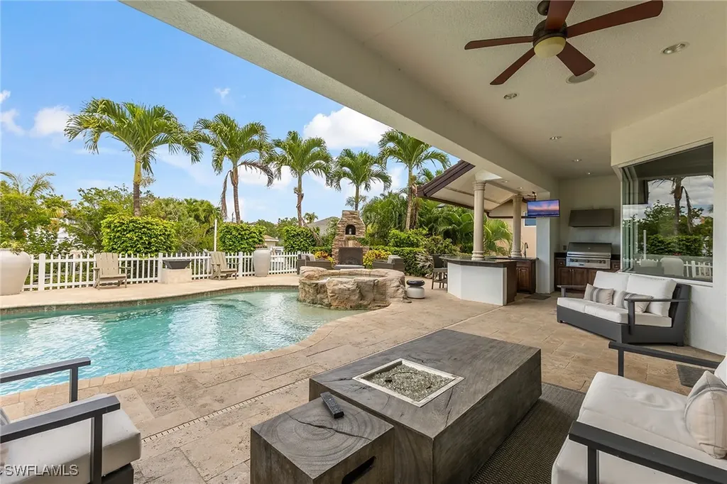 1435 Osprey Avenue Naples FL 34102