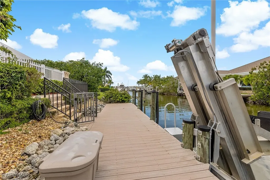 1435 Osprey Avenue Naples FL 34102
