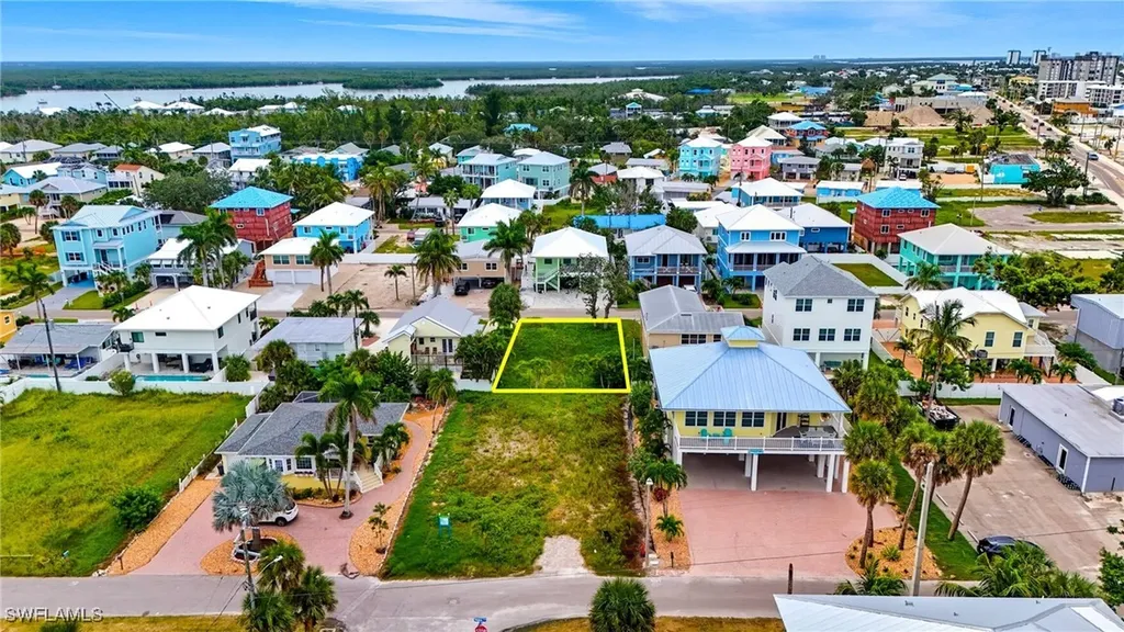 137 Pearl Street Fort Myers Beach FL 33931