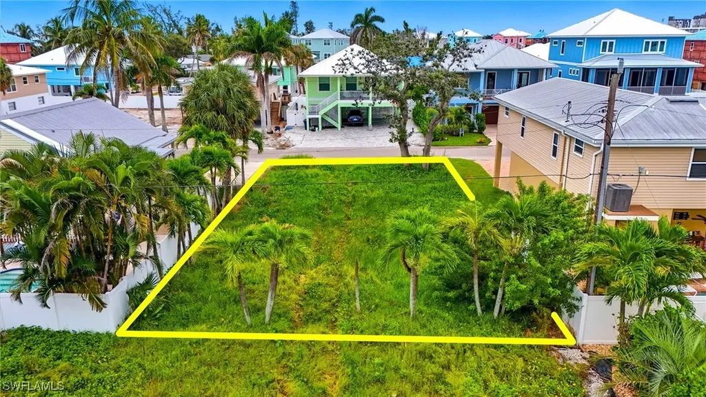 137 Pearl Street Fort Myers Beach FL 33931