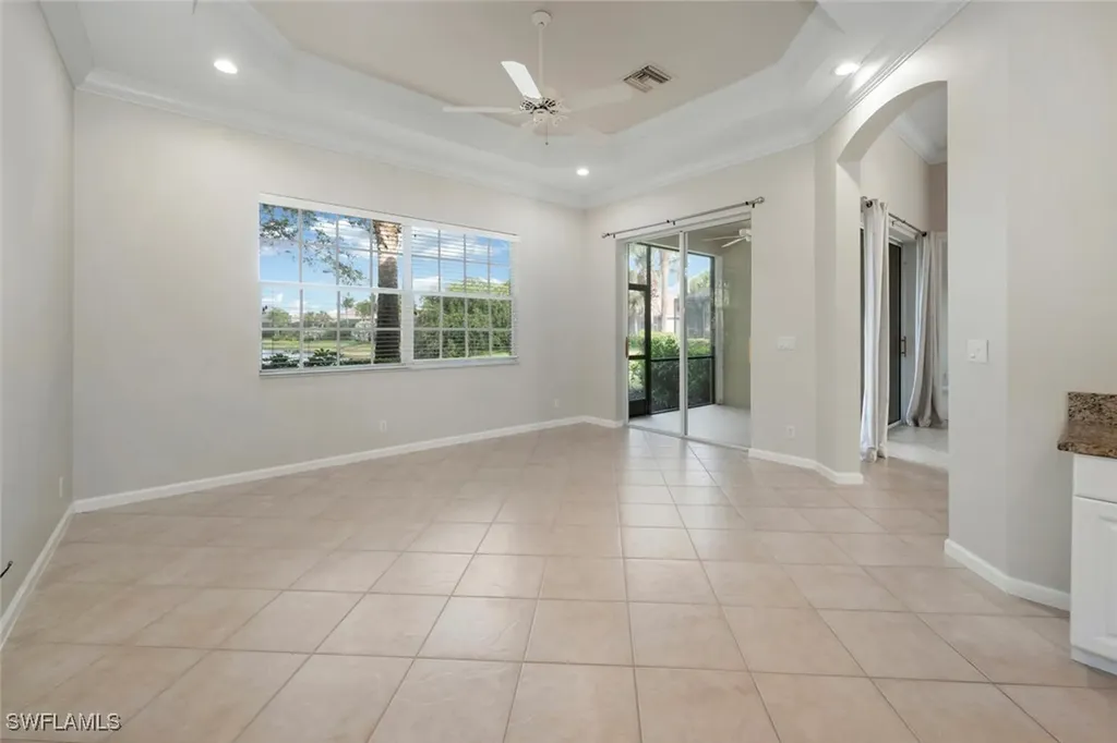 15825 Delaplata Lane Naples FL 34110