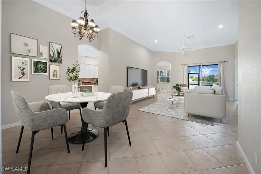 15825 Delaplata Lane Naples FL 34110