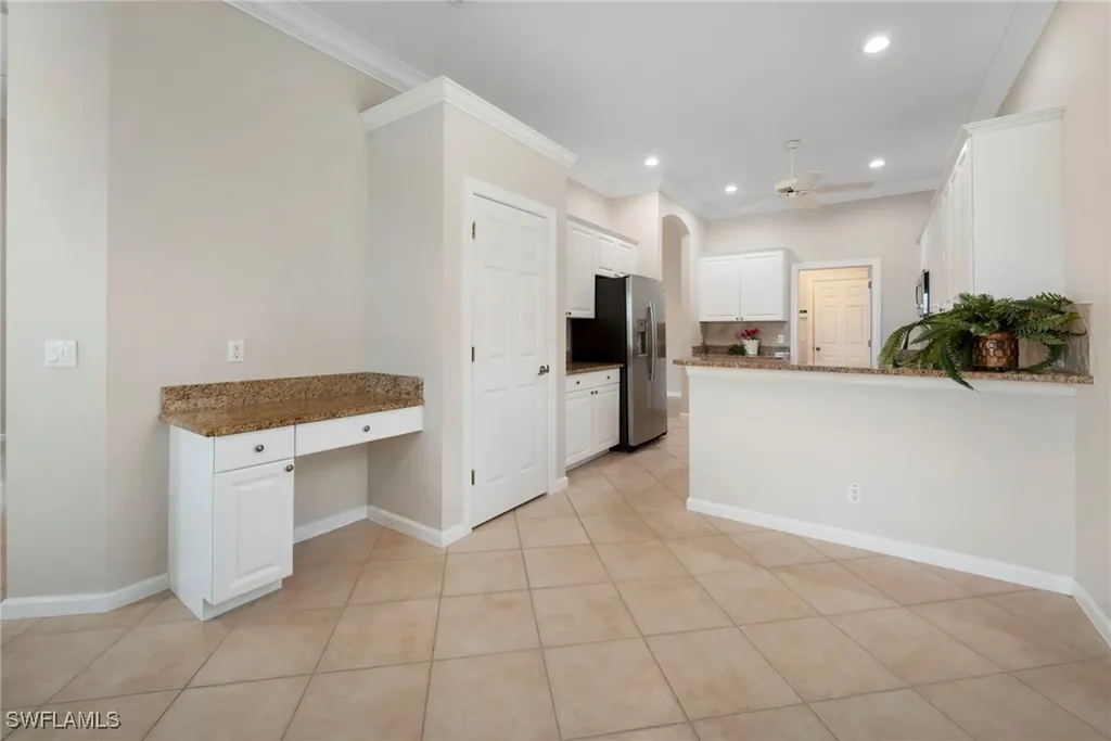 15825 Delaplata Lane Naples FL 34110