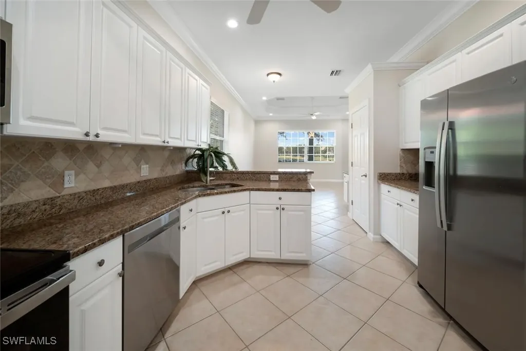 15825 Delaplata Lane Naples FL 34110