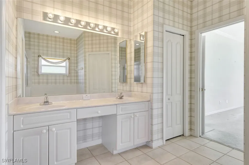 9490 Cedar Creek Drive Bonita Springs FL 34135