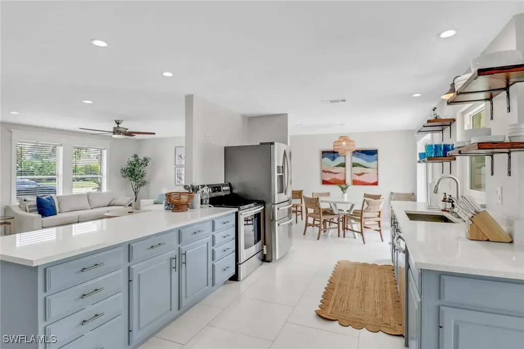 2680 Longboat Drive Naples FL 34104