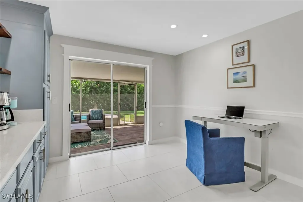 2680 Longboat Drive Naples FL 34104