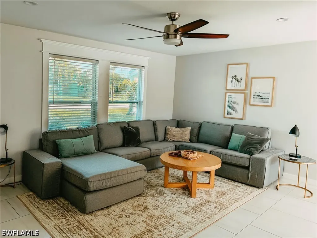 2680 Longboat Drive Naples FL 34104