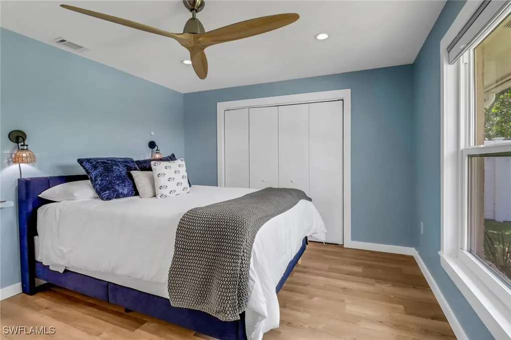 2680 Longboat Drive Naples FL 34104