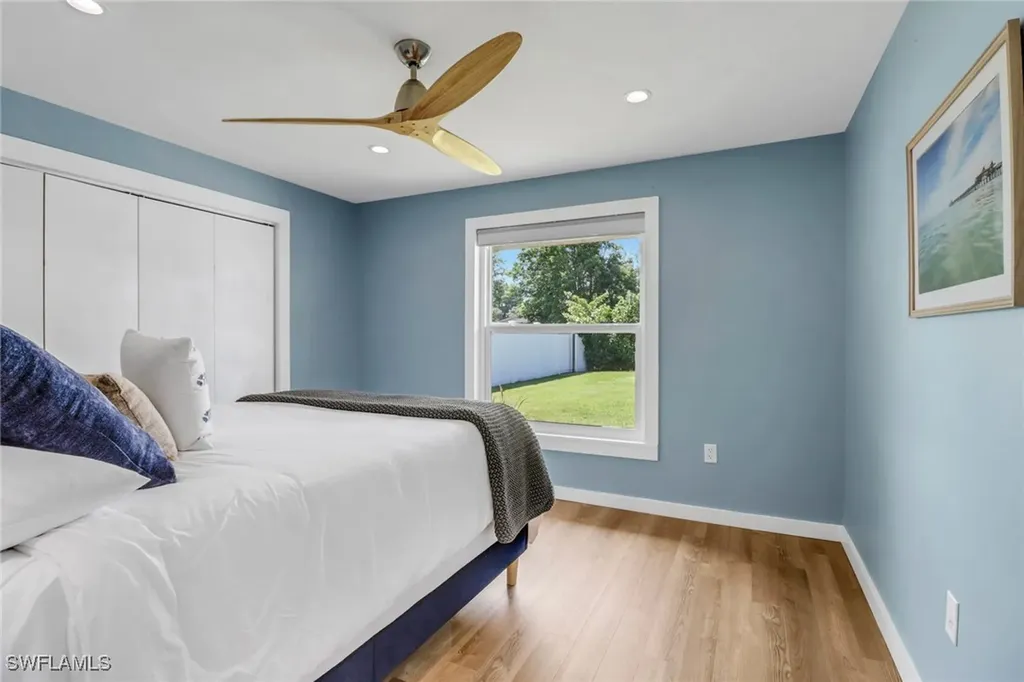 2680 Longboat Drive Naples FL 34104