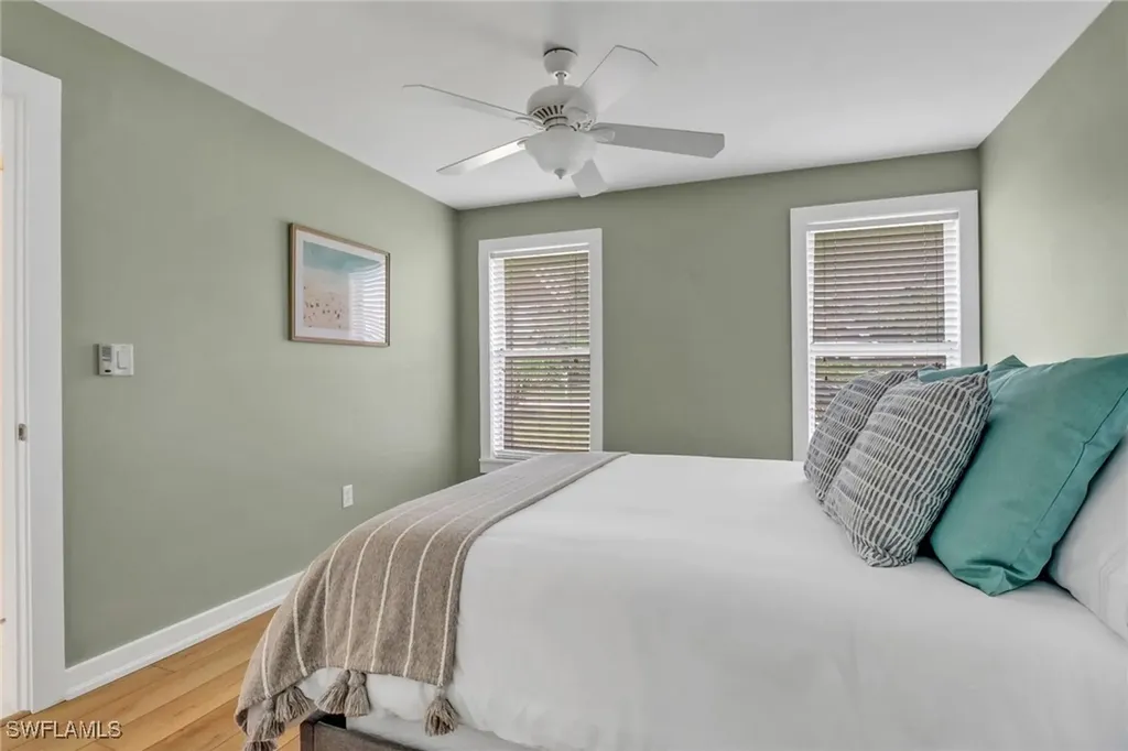 2680 Longboat Drive Naples FL 34104