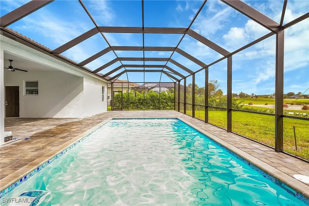 18716 Ensenada Drive Naples FL 34114