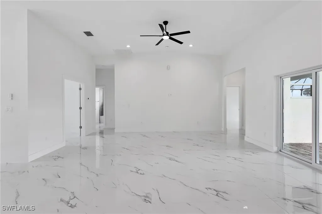 18716 Ensenada Drive Naples FL 34114