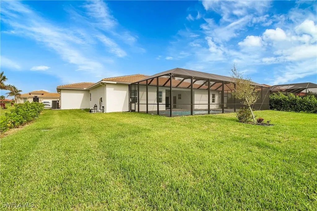 18716 Ensenada Drive Naples FL 34114
