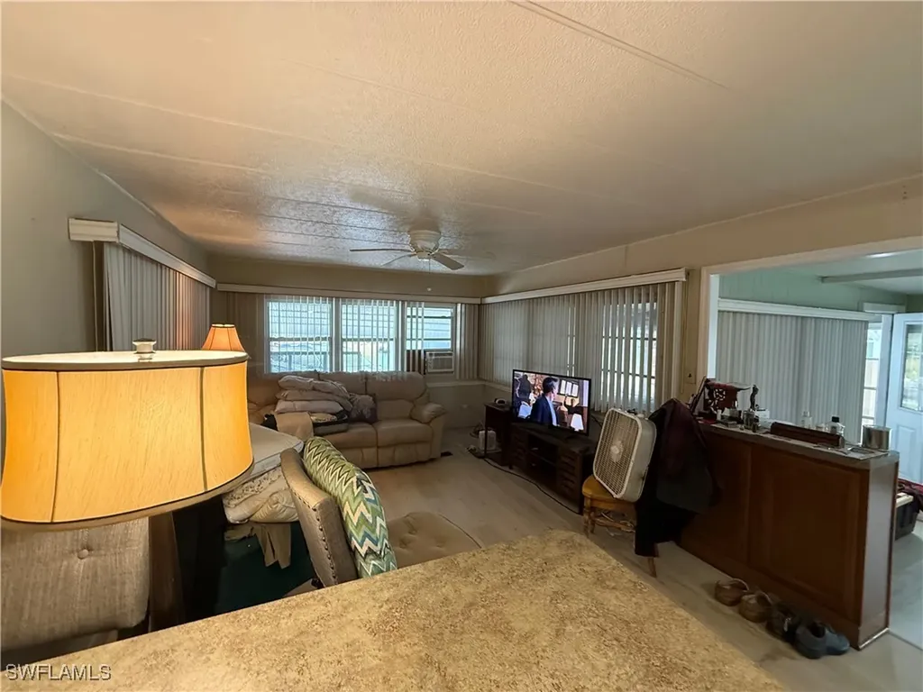 539 Poinsettia Lane Naples FL 34114