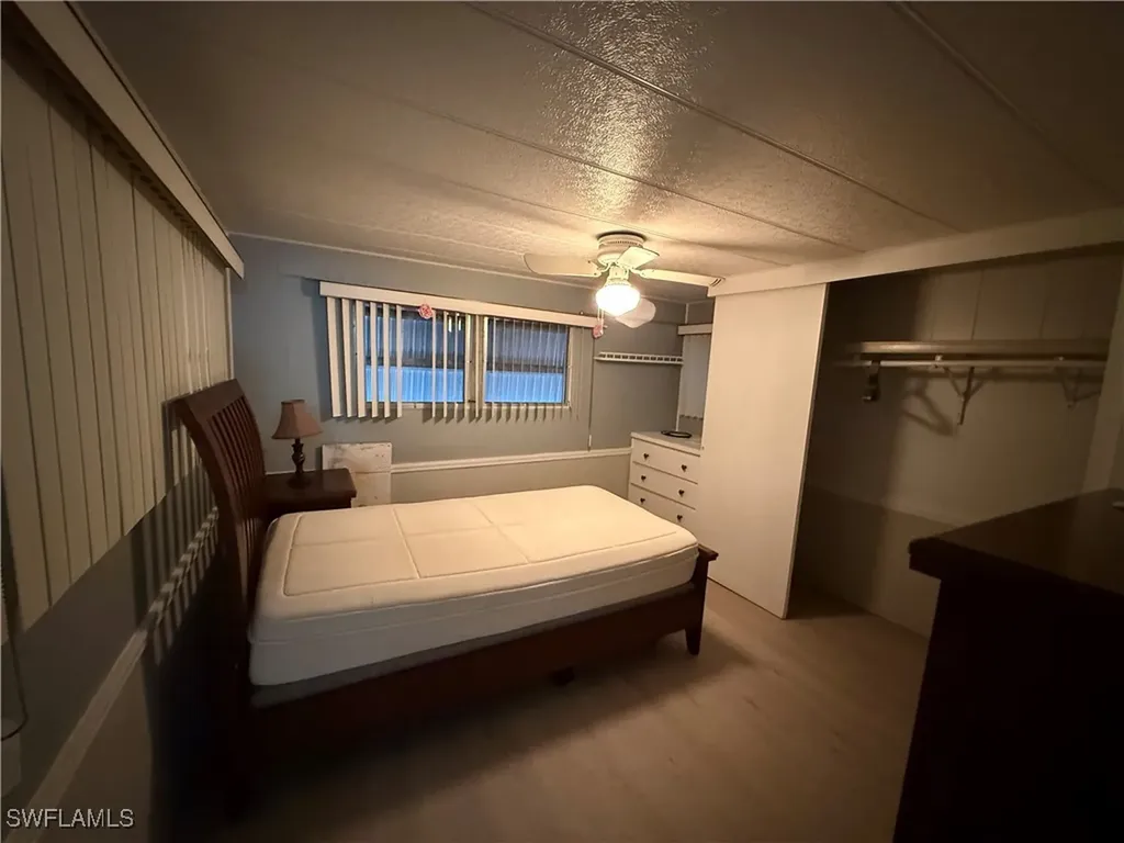 539 Poinsettia Lane Naples FL 34114