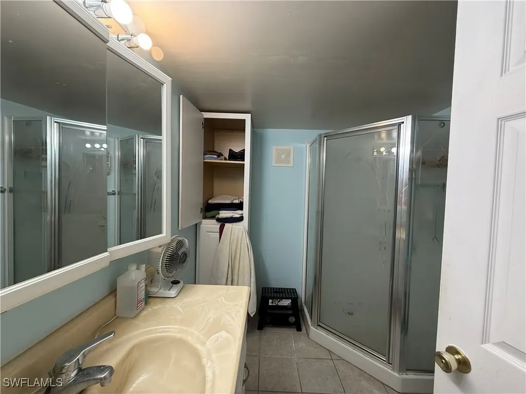 539 Poinsettia Lane Naples FL 34114