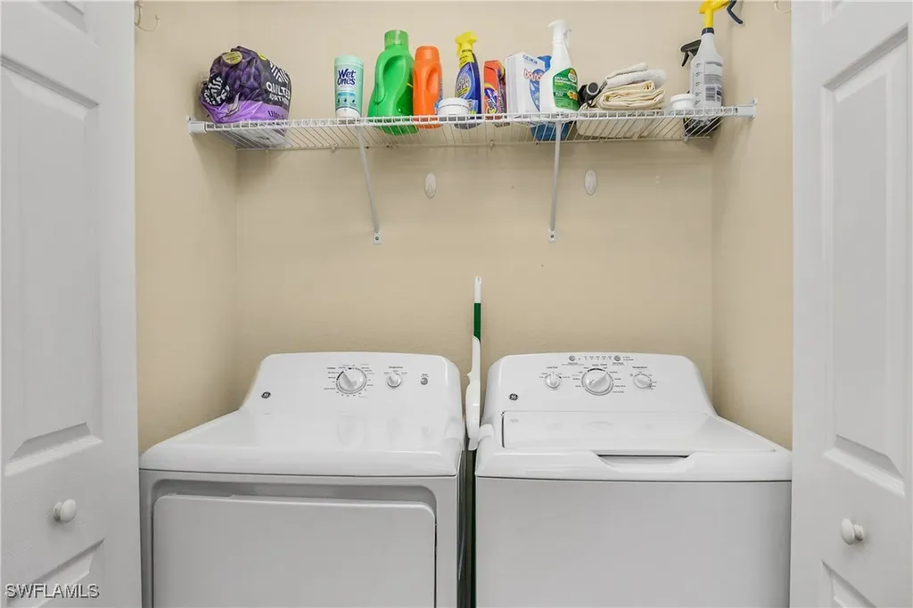 9533 Avellino Way Naples FL 34113